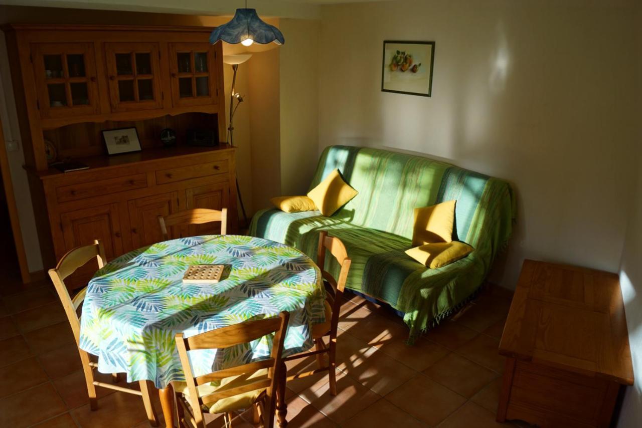 La Petite Maison Dans La Prairie Cassaignes ภายนอก รูปภาพ