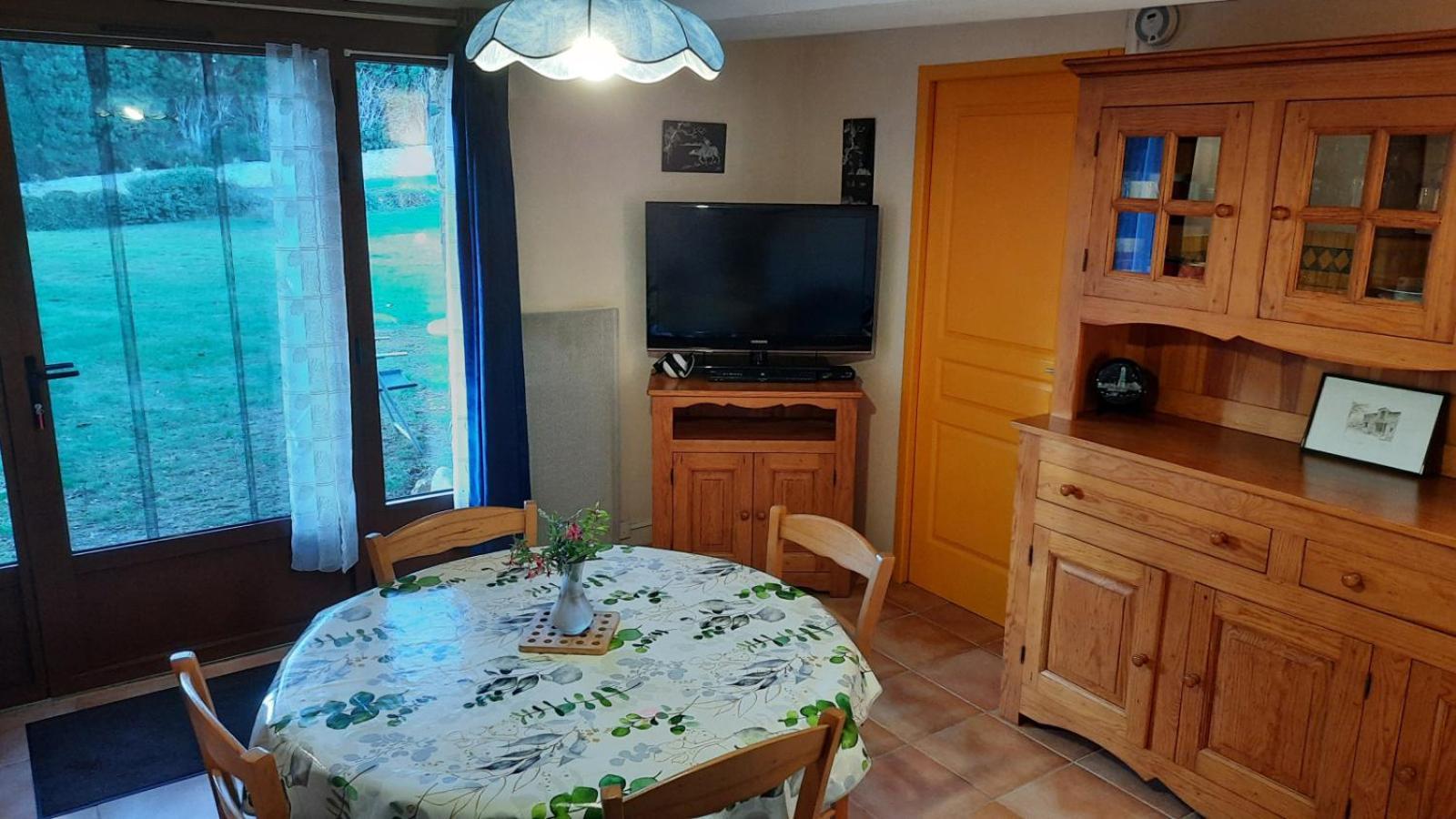 La Petite Maison Dans La Prairie Cassaignes ภายนอก รูปภาพ